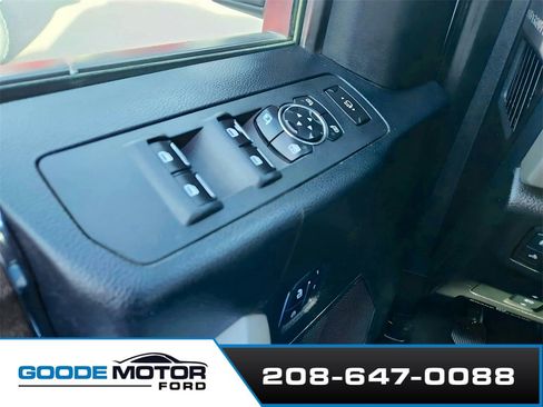 Used 2017 Ford F250 Lariat w/ Chrome Package image 19