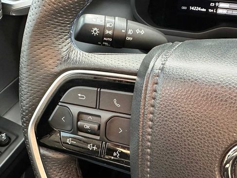 Used 2023 Toyota Tundra Platinum image 39