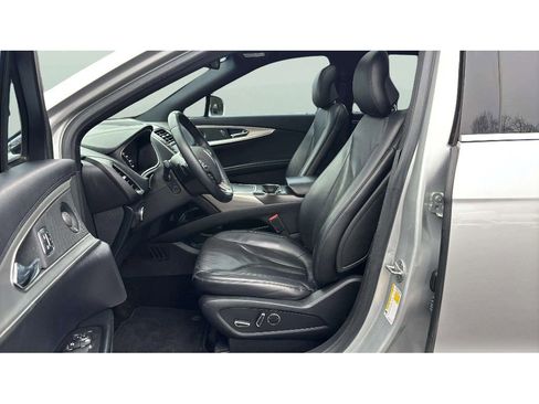 Used 2016 Lincoln MKX Reserve w/ Climate Package image 11