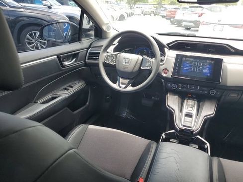 Used 2018 Honda Clarity Plug-In Hybrid image 22