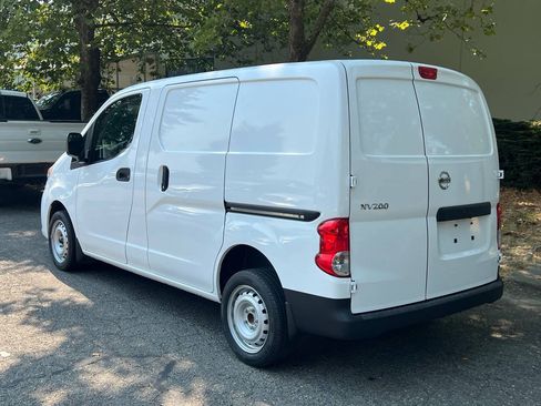 Used 2020 Nissan NV200 S FWD image 4