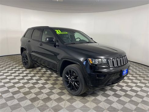 Certified 2021 Jeep Grand Cherokee Laredo X image 23