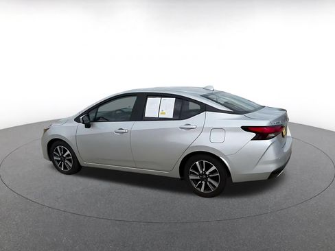 Used 2025 Nissan Versa SV FWD image 10