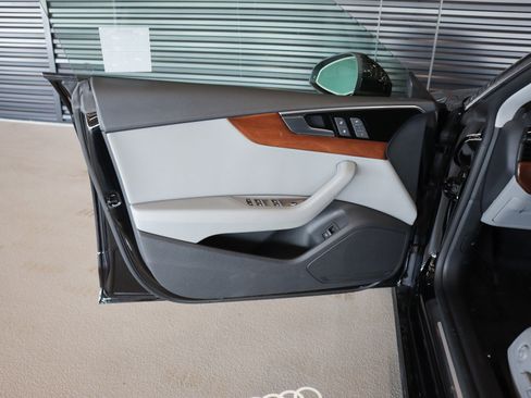 Used 2022 Audi A5 2.0T Premium image 27