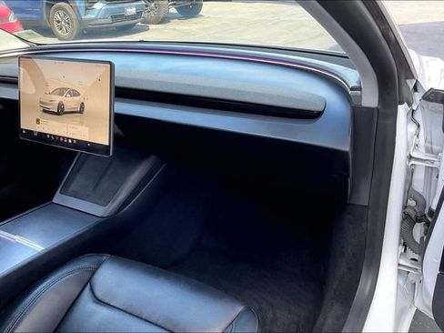 Used 2024 Tesla Model 3 Standard Range RWD image 15