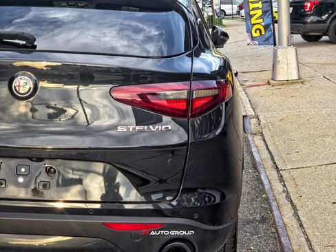 Used 2022 Alfa Romeo Stelvio Sprint AWD/4WD image 18