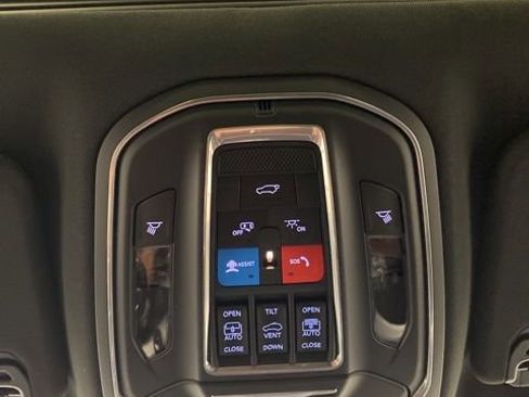 New 2026 Jeep Grand Wagoneer 4WD image 15