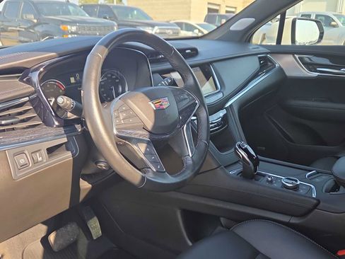 Used 2023 Cadillac XT5 Premium Luxury AWD/4WD image 10