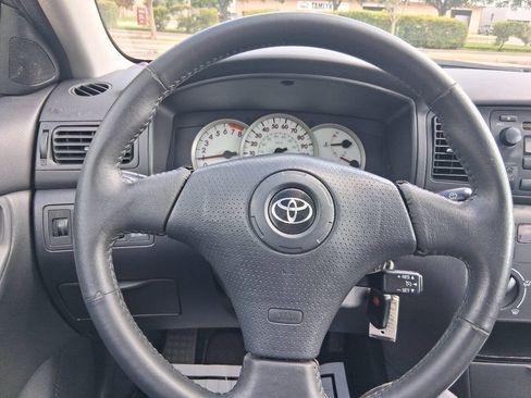 Used 2007 Toyota Corolla S FWD image 16