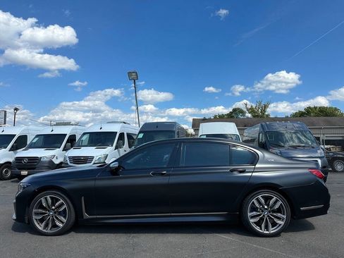 Used 2020 BMW M760i xDrive AWD/4WD image 4