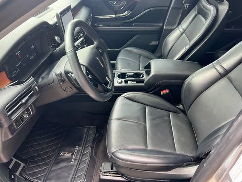 Used 2022 Lincoln Corsair Reserve w/ Equipment Group 201A FWD image 11