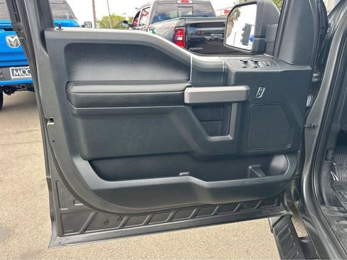 Used 2019 Ford F150 XLT w/ Equipment Group 302A Luxury AWD/4WD image 15