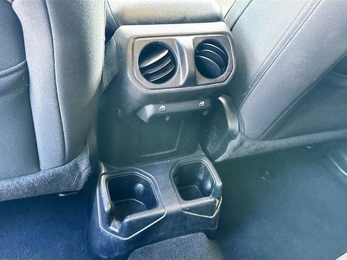 Used 2021 Jeep Wrangler Unlimited Sport image 28