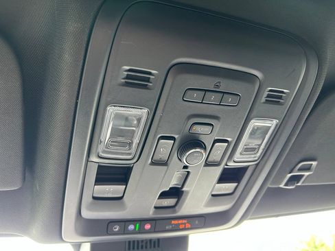 Used 2023 GMC Yukon Denali AWD/4WD image 58