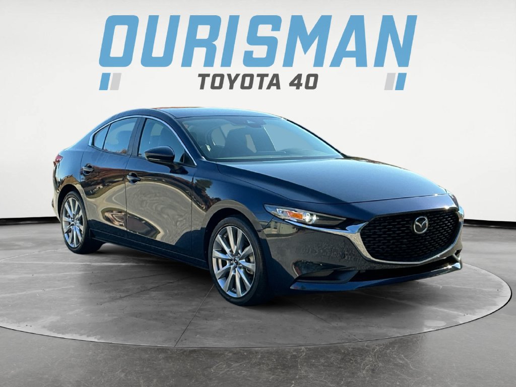 Used 2023 MAZDA MAZDA3 s FWD image 1
