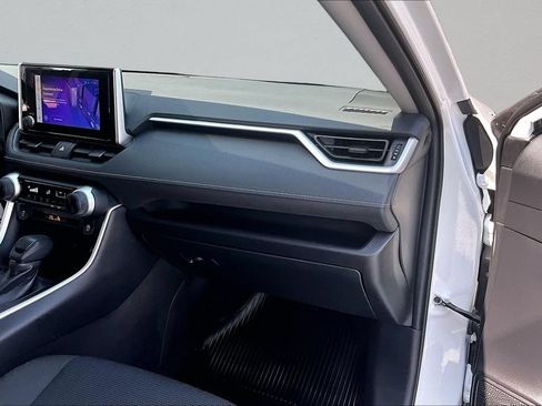 Certified 2023 Toyota RAV4 LE AWD/4WD image 29