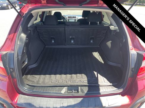 Used 2019 Subaru Outback 2.5i Premium AWD/4WD image 16