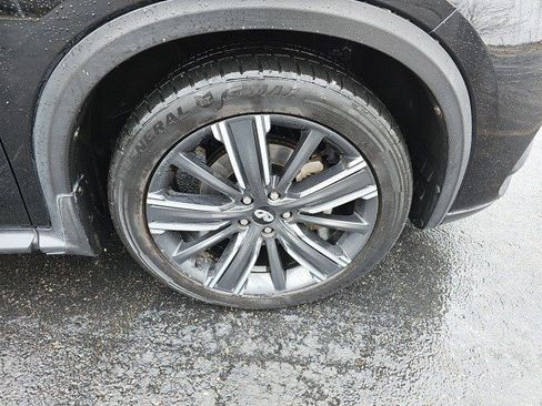 Used 2021 INFINITI QX50 Luxe w/ Appearance Package image 10