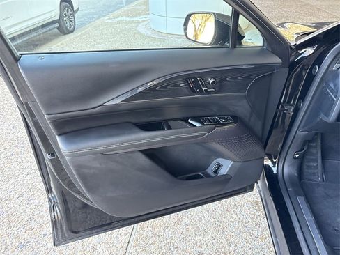 Certified 2024 Cadillac Lyriq Luxury image 23