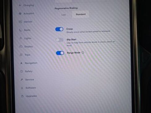 Used 2016 Tesla Model X 75D image 15