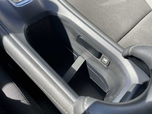 Used 2020 Honda HR-V LX image 22