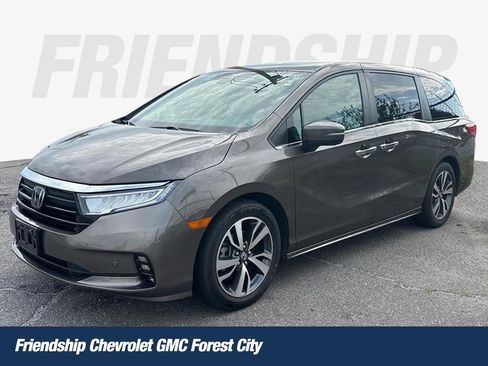 Used 2022 Honda Odyssey Touring image 1