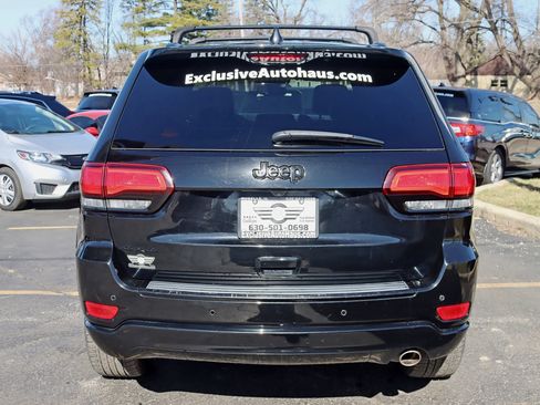 Used 2017 Jeep Grand Cherokee Altitude AWD/4WD image 17