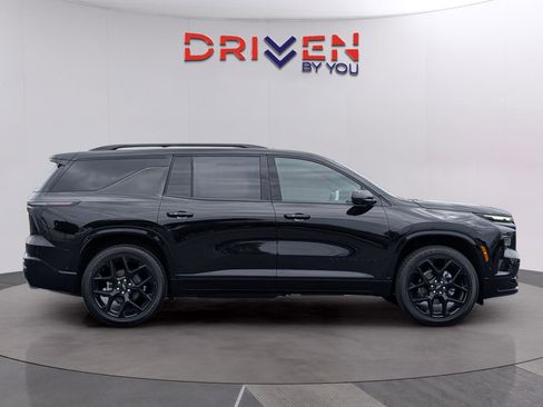 New 2026 Chevrolet Traverse RS FWD image 6