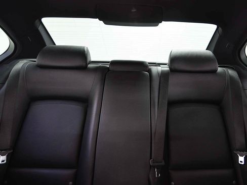 Used 2013 BMW 750i RWD image 10
