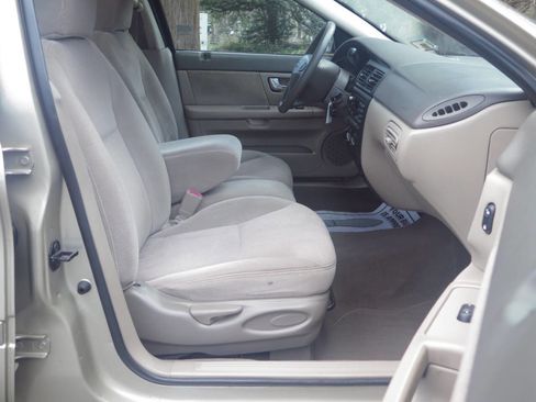 Used 2000 Ford Taurus SES image 15