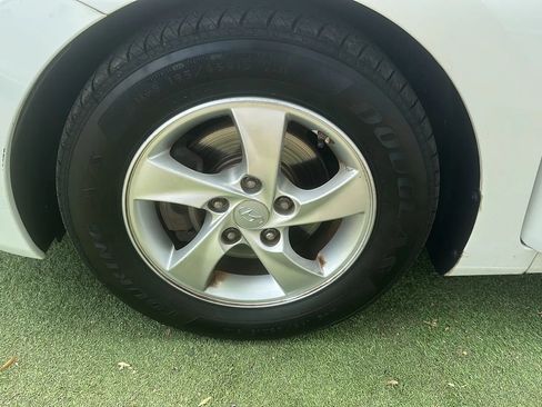Used 2014 Hyundai Elantra SE FWD image 38