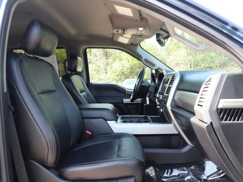 Used 2017 Ford F350 Lariat AWD/4WD image 13