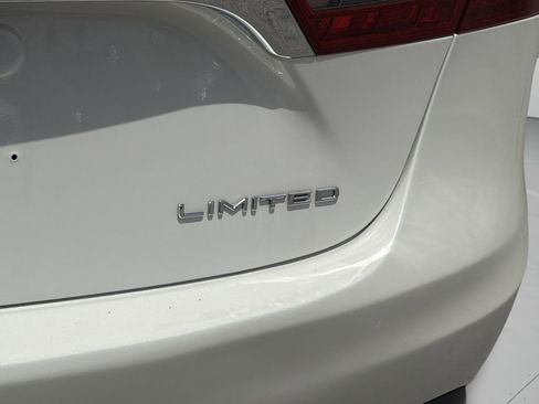 Used 2016 Toyota Avalon XLE FWD image 9