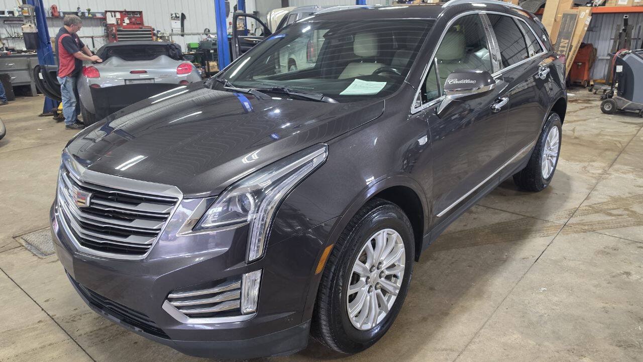 Used 2018 Cadillac XT5 AWD image 1