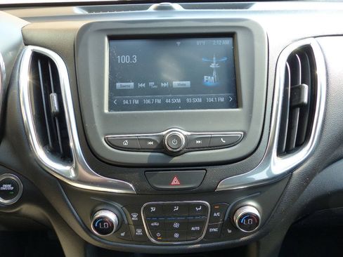 Used 2018 Chevrolet Equinox LT AWD/4WD image 49