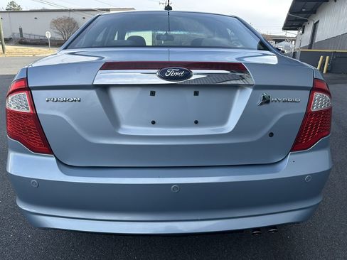 Used 2010 Ford Fusion Hybrid image 4