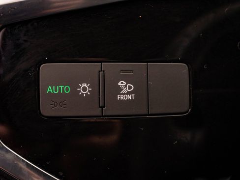 Used 2024 Audi Q3 2.0T Premium image 42