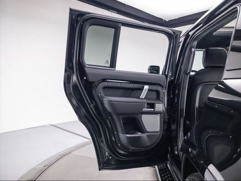 Used 2024 Land Rover Defender 130 Outbound image 26