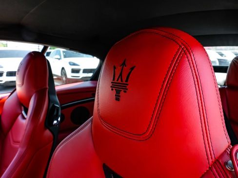 Used 2018 Maserati GranTurismo Sport RWD image 43