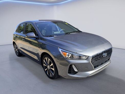 Used 2018 Hyundai Elantra GT FWD image 7