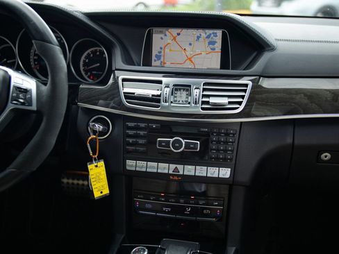 Used 2014 Mercedes-Benz E 63 AMG S-Model image 32