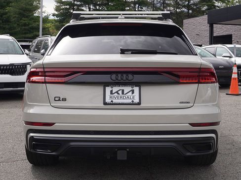 Used 2023 Audi Q8 Prestige AWD/4WD image 15