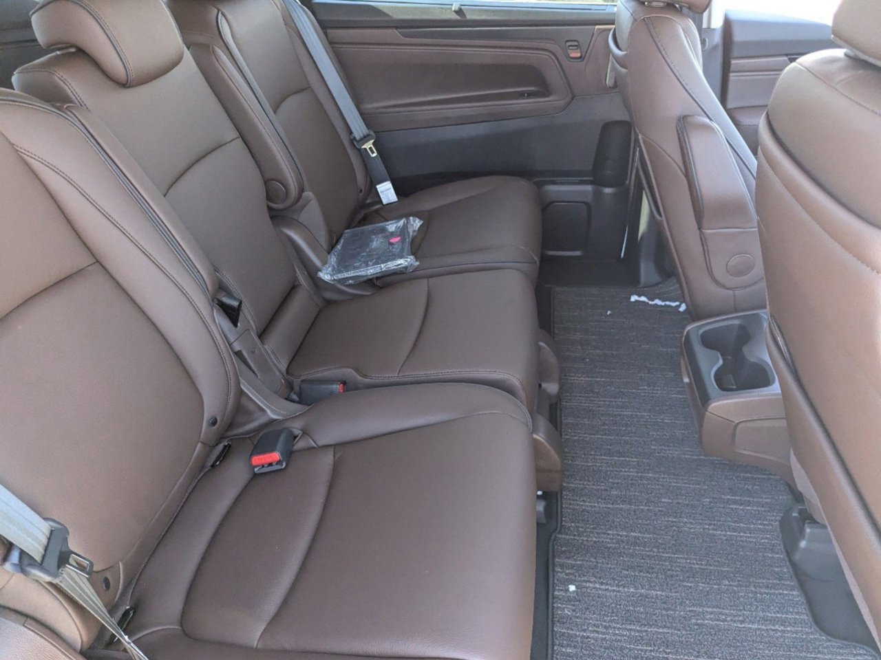 New 2027 Honda Odyssey Touring image 9