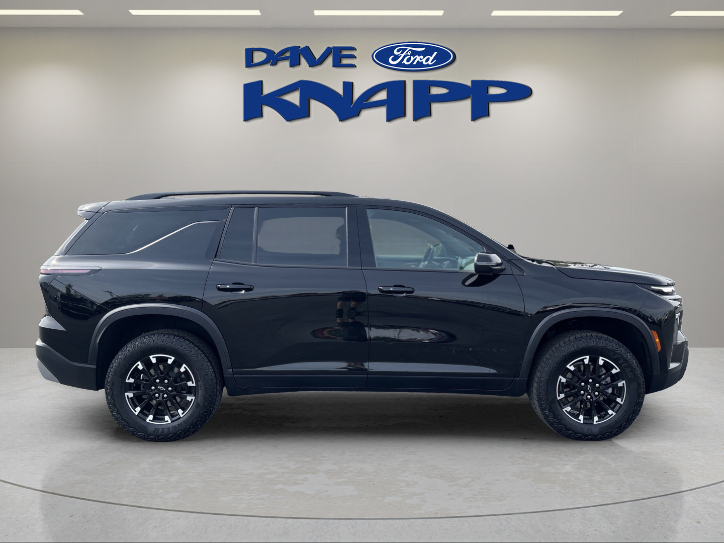 Used 2025 Chevrolet Traverse Z71 AWD/4WD image 9