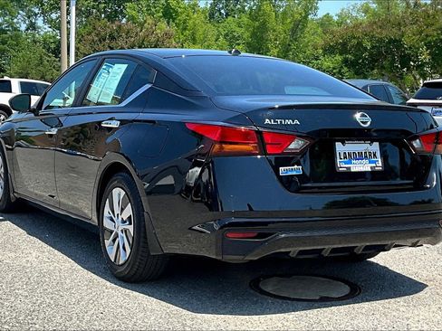 Used 2019 Nissan Altima 2.5 S FWD image 11