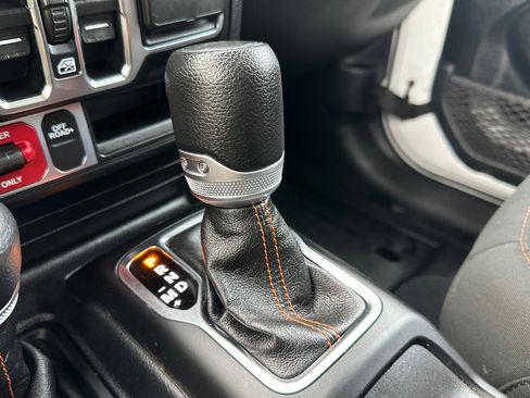 Used 2021 Jeep Gladiator Mojave image 21