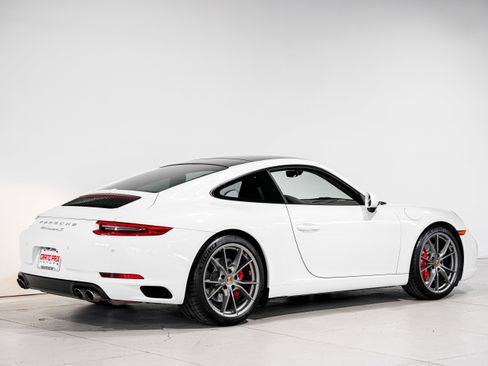 Used 2019 Porsche 911 Carrera S image 3