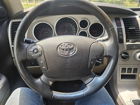Used 2008 Toyota Sequoia SR5 AWD/4WD image 16