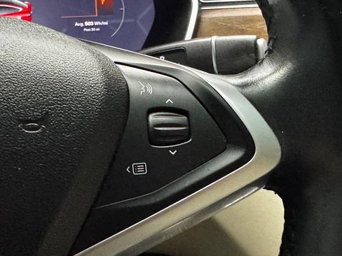 Used 2017 Tesla Model X 75D image 27