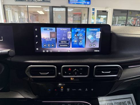 Used 2026 Nissan Sentra SR w/ Floor Mat Package FWD image 14